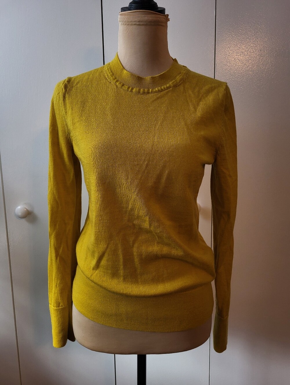 GAP Merino Wool Lightweight Sweater Shirt Size XS